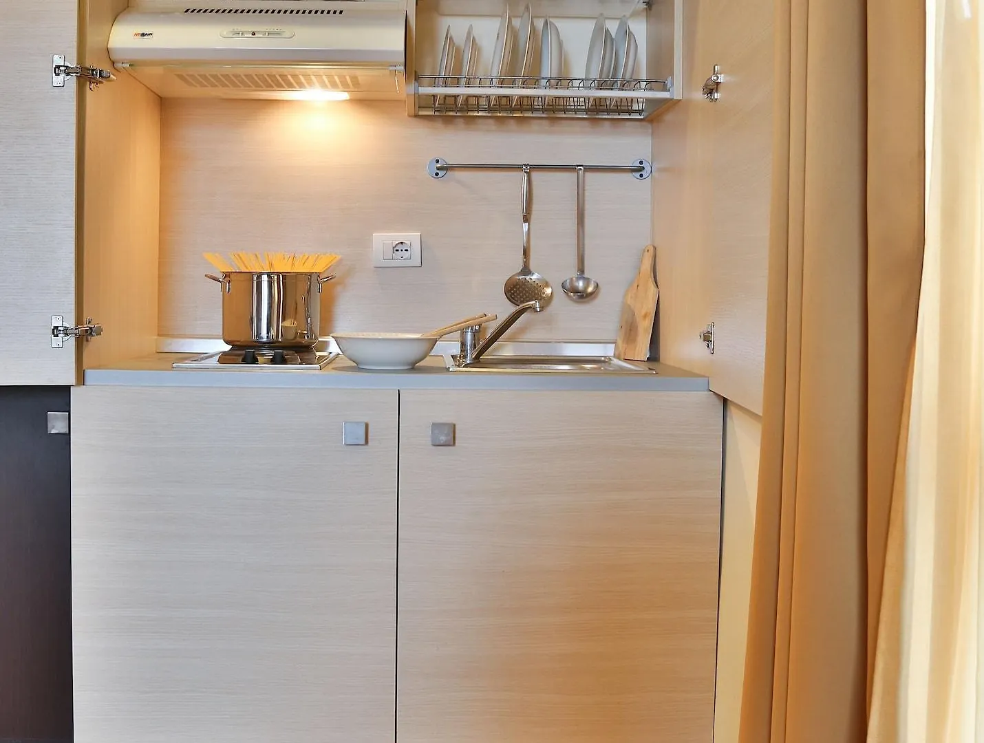 Regal Residence Brescia 3*,  Italy