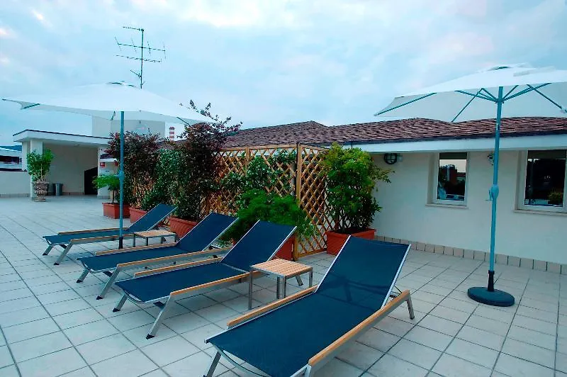 Regal Residence Brescia 3*,