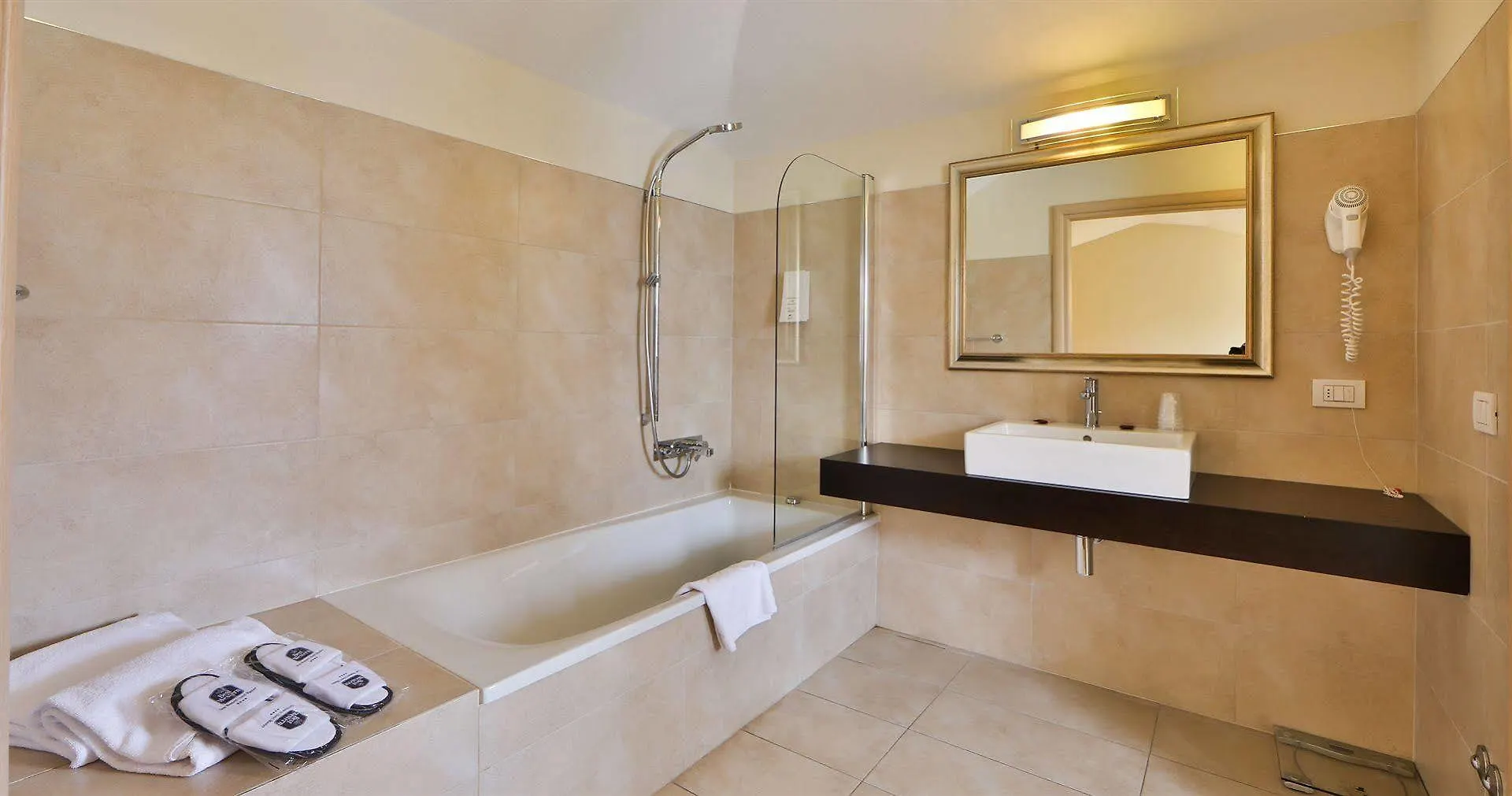 Regal Residence Brescia Aparthotel