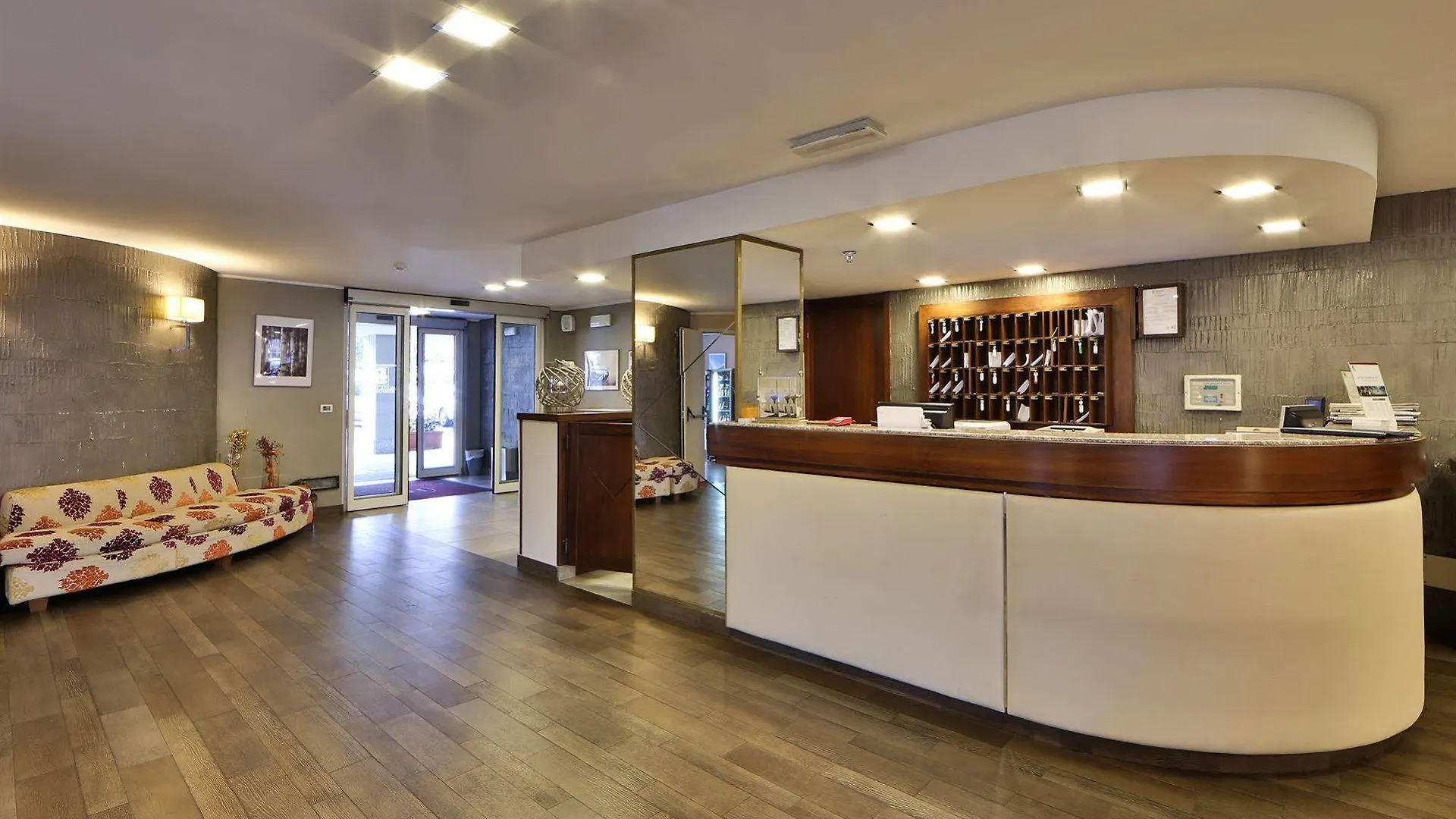 Regal Residence Brescia 3*,  Italy