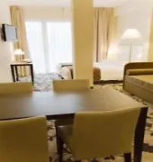 Regal Residence Brescia 3*,